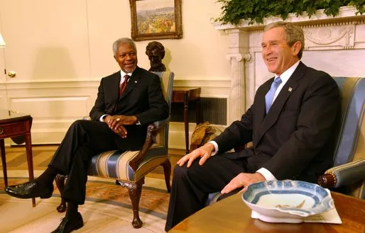 President Clinton meets with Kofi Annan in the Oval Office of the White House, Wednesday, March 11, 1998.